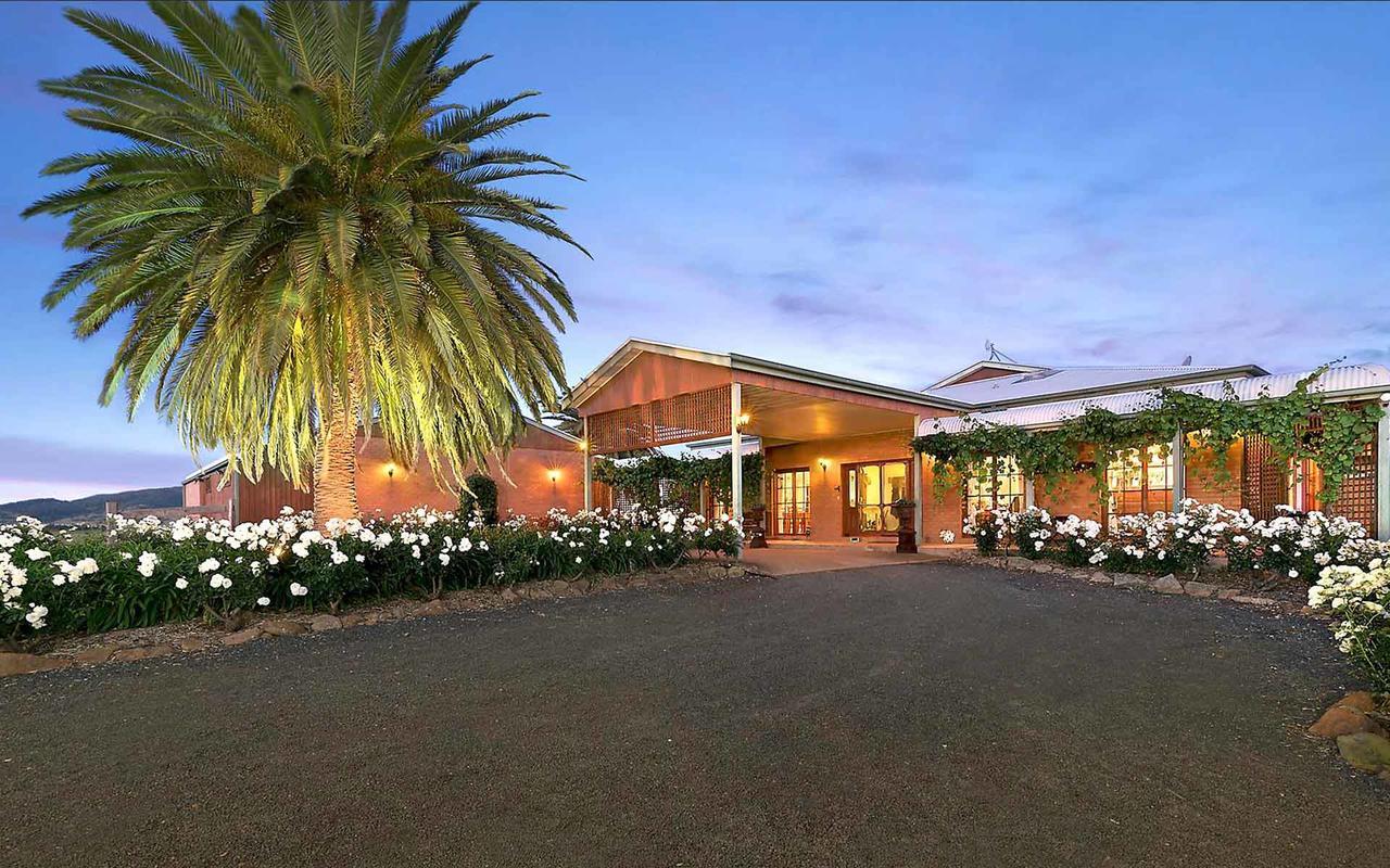Strathearn Park Lodge Scone Exterior photo